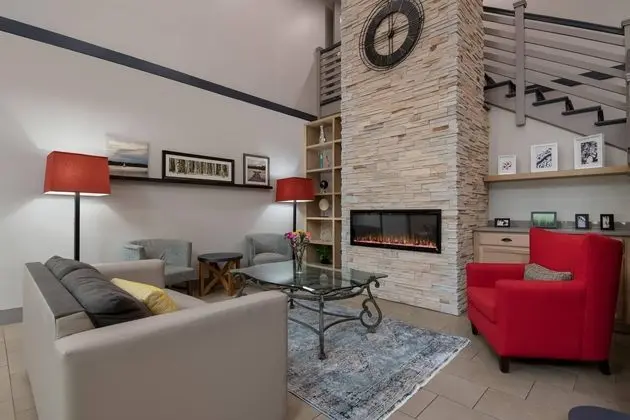 Country Inn & Suites by Radisson, Harrisburg NE - Lobi
