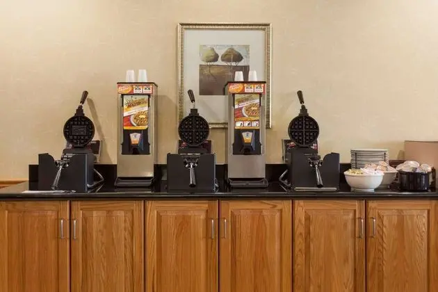 Country Inn & Suites by Radisson, Harrisburg at Un