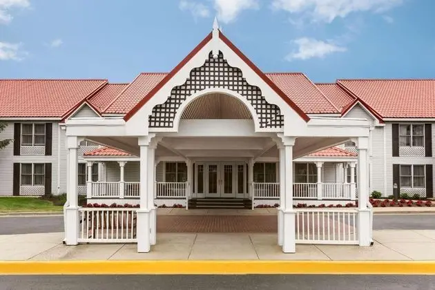 Country Inn & Suites by Radisson, Holland, MI - Dış Mekan