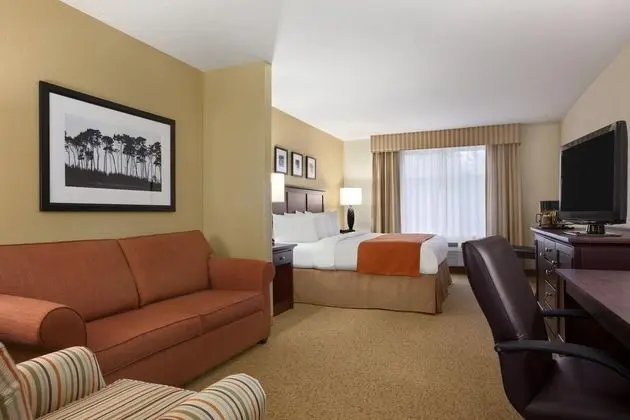 Country Inn & Suites by Radisson, Homewood, AL