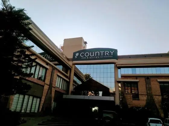 Country Inn & Suites By Radisson Jammu - Dış Mekan