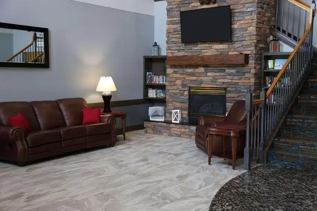 Country Inn & Suites By Radisson, Little Falls, Mn - Lobi