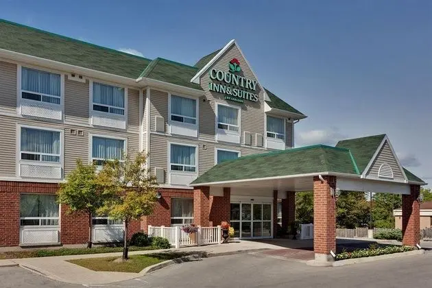 Country Inn & Suites by Radisson London South