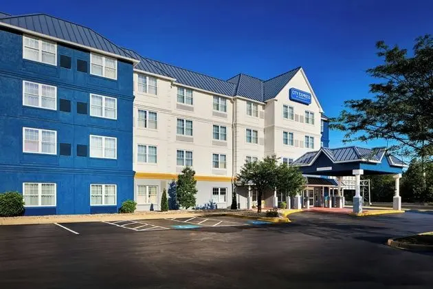 Country Inn & Suites by Radisson, Louisville East - Dış Mekan