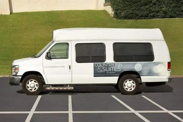 Country Inn & Suites by Radisson, Madison, AL