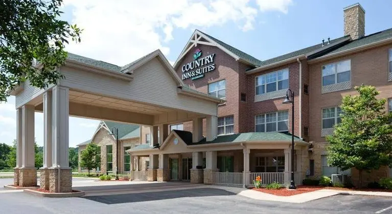 Country Inn & Suites by Radisson, Madison Southwest, WI
