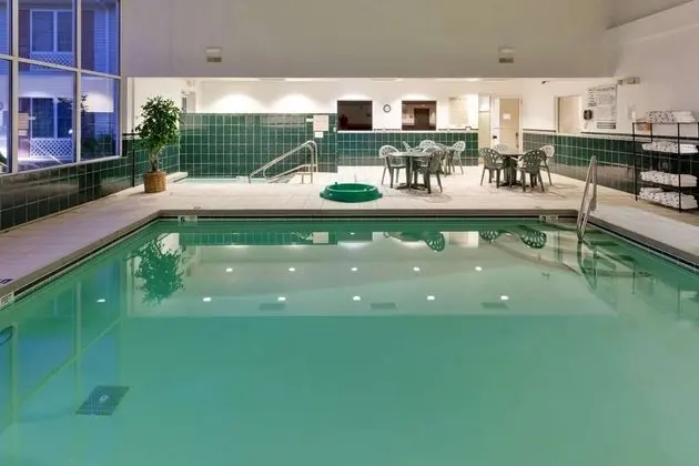 Country Inn & Suites by Radisson, Mount Morris, NY