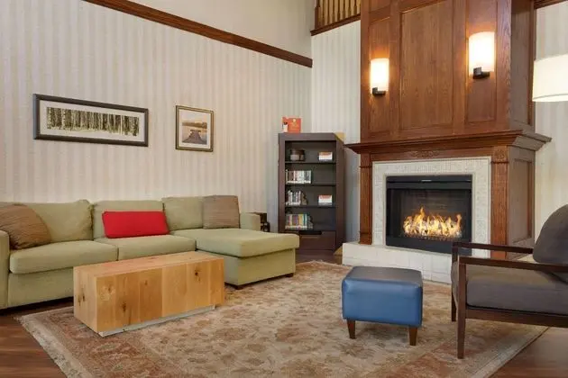 COUNTRY INN SUITES BY RADISSON NORMAN OK - Lobi