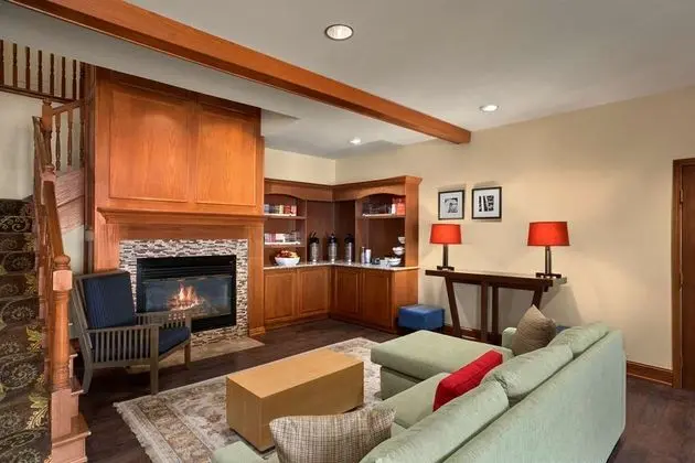 COUNTRY INN SUITES BY RADISSON OMAHA AIRPORT IA