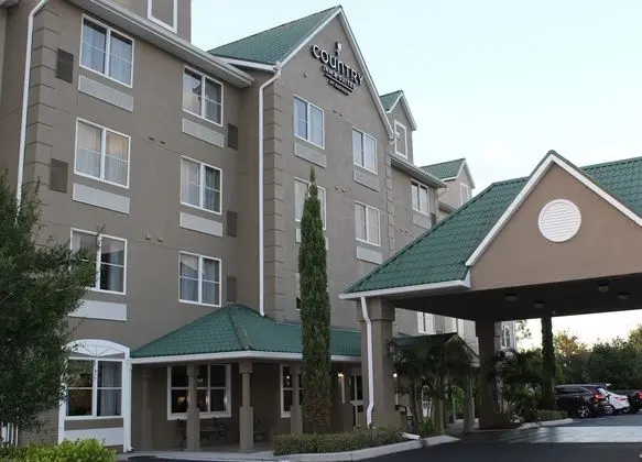 Country Inn & Suites by Radisson, Port Charlotte - Dış Mekan