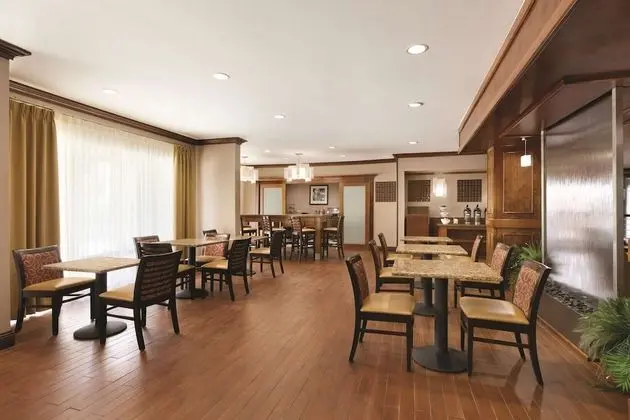 Country Inn & Suites by Radisson, Portland, TX - Yerinde Yemek