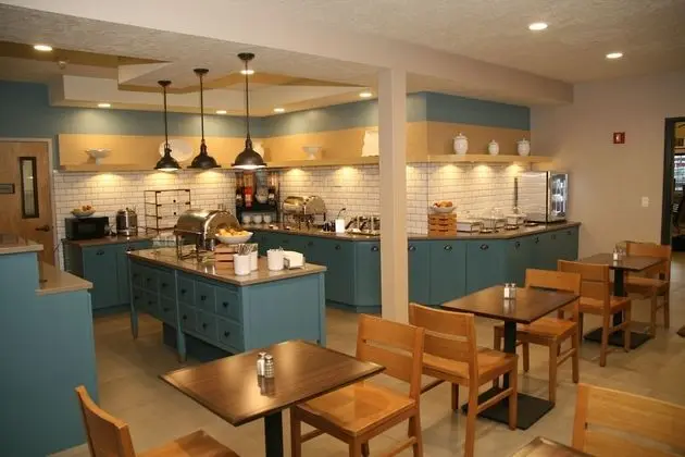 Country Inn & Suites by Radisson, Prineville, OR - Yerinde Yemek