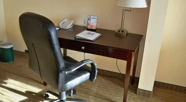 Country Inn & Suites by Radisson, Prospect Heights, IL - Genel