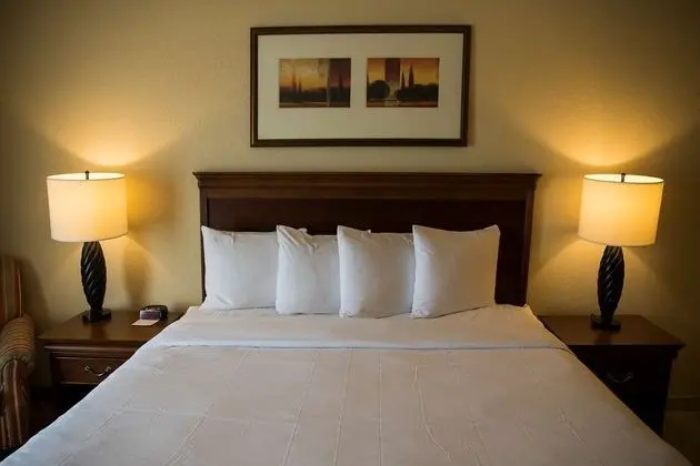 COUNTRY INN SUITES BY RADISSON VALPARAISO IN