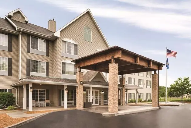 COUNTRY INN SUITES BY RADISSON WEST BEND WI