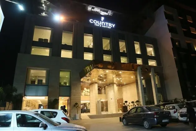 Country Inn & Suites by Radisson Zirakpur - Dış Mekan