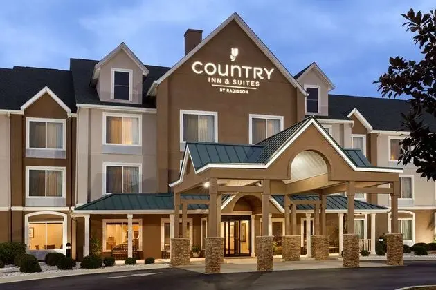 COUNTRY INN & SUITES, SAVANNAH I-95 NORTH, GA