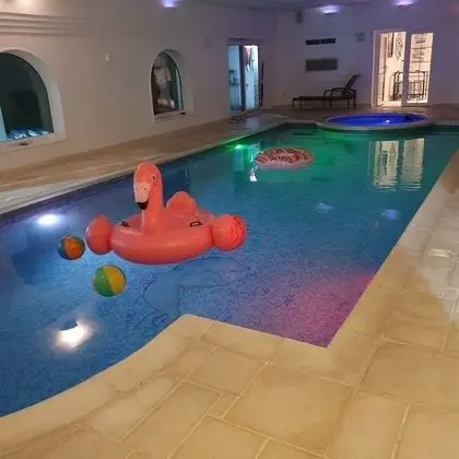 Country Manor House With Heated Indoor Pool/spa - Havuz