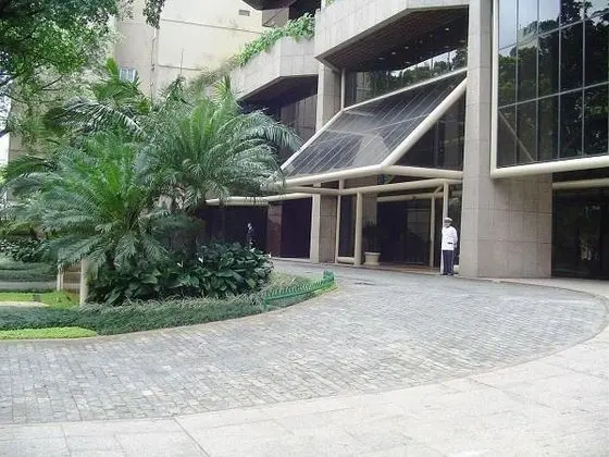 Country Residence Service