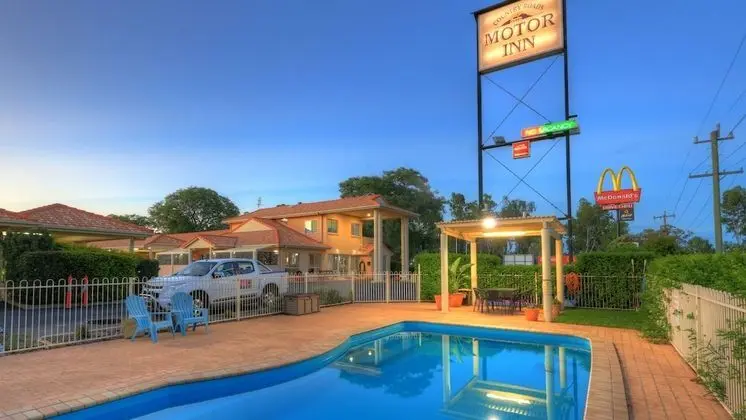 Country Roads Motor Inn Goondiwindi - Havuz