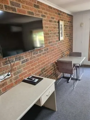Country Roads Motor Inn Naracoorte - Yerinde Yemek