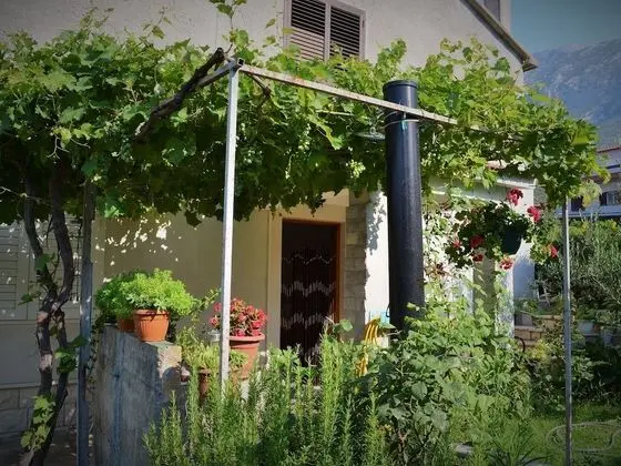 Countryside Getaway near River & Sea - Öne Çıkan Resim