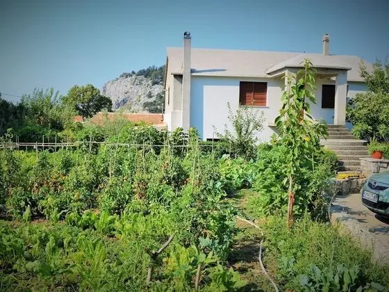 Countryside Getaway near River & Sea - Öne Çıkan Resim