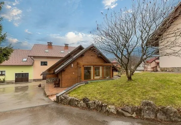 Countryside Hut 800m From Ski