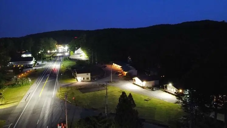 Countryside Inn - Dış Mekan