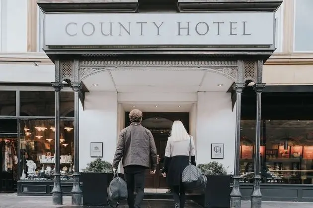 County Hotel - Dış Mekan
