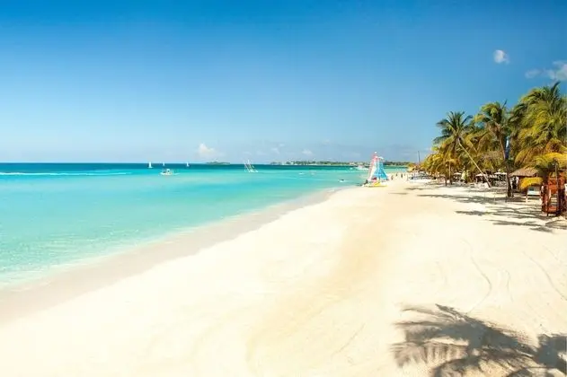 Couples Swept Away All Inclusive - Plaj