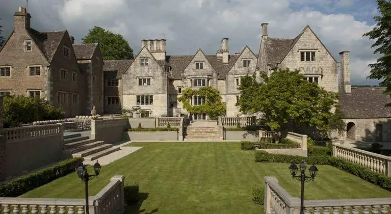 Court House Manor