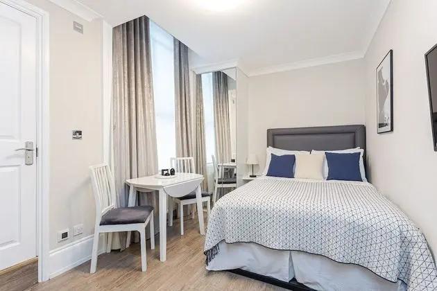 Courtfield Apartments