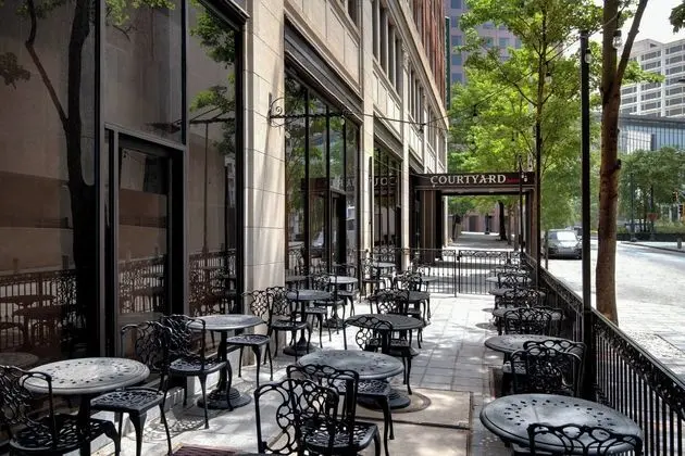 Courtyard Atlanta Downtown - Dış Mekan
