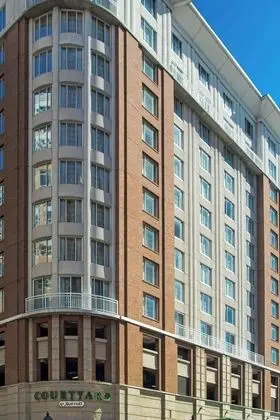 Courtyard Baltimore Downtown/Inner Harbor - Dış Mekan