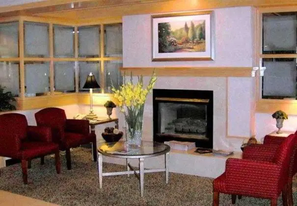 Courtyard Bentonville - Genel