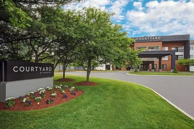 Courtyard Boston Raynham - Öne Çıkan Resim