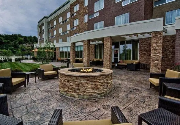 Courtyard Bridgeport Clarksburg - 1