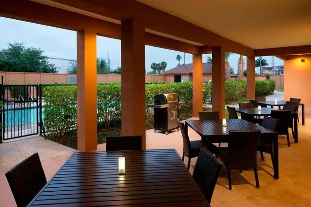 Courtyard Brownsville