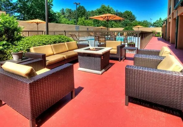 Courtyard Burlington