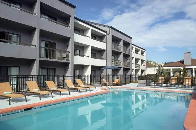Courtyard Greenville Haywood Mall - Havuz