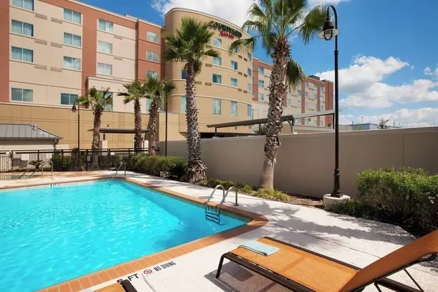 Courtyard Houston Pearland - Havuz