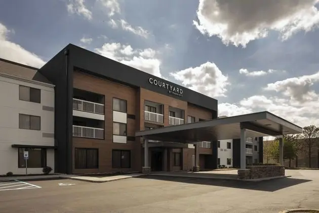 Courtyard Indianapolis Northwest - Dış Mekan