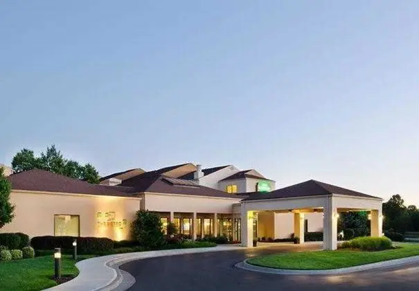 Courtyard Kansas City Overland Park