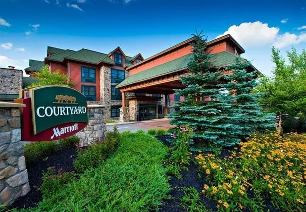 Courtyard Lake Placid