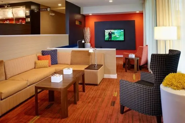 Courtyard Lexington North - Lobi
