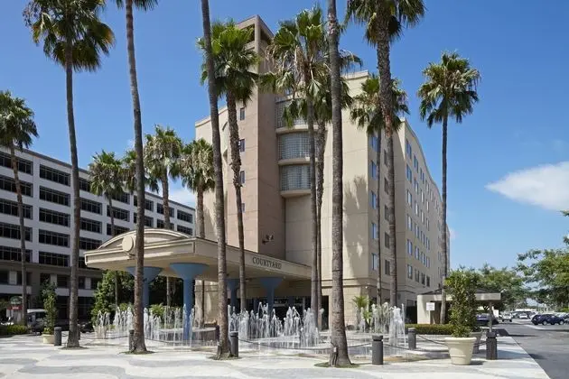 Courtyard Los Angeles LAX/Century Boulevard