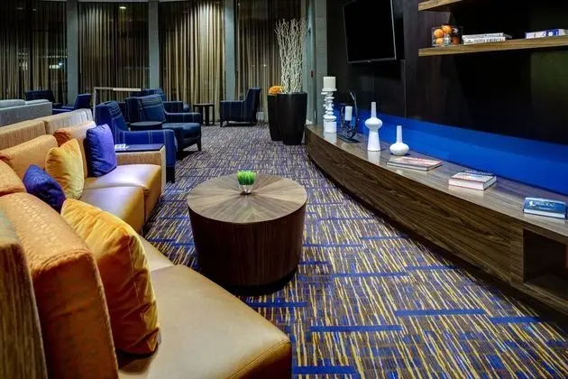 Courtyard by Marriott Atlanta Airport West - Lobi