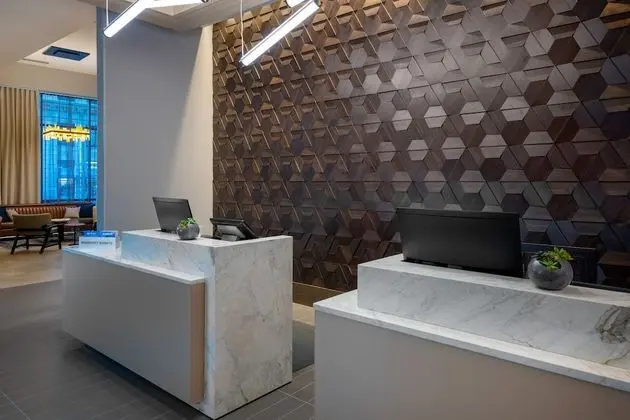 Courtyard by Marriott Atlanta Midtown - Lobi