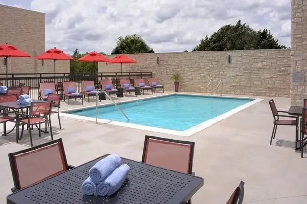 Courtyard by Marriott Austin Pflugerville and Pflugerville Conference Center - Havuz